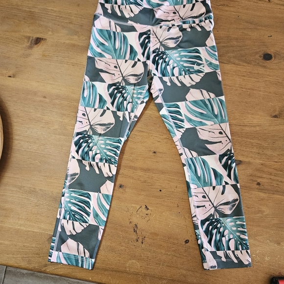 Nike Dry Fit Capri Leggings Botanical Print Size Small - Picture 6 of 10